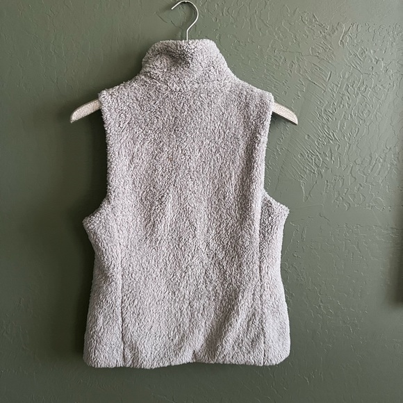 Patagonia Los Gatos Fleece Vest - Picture 3 of 4